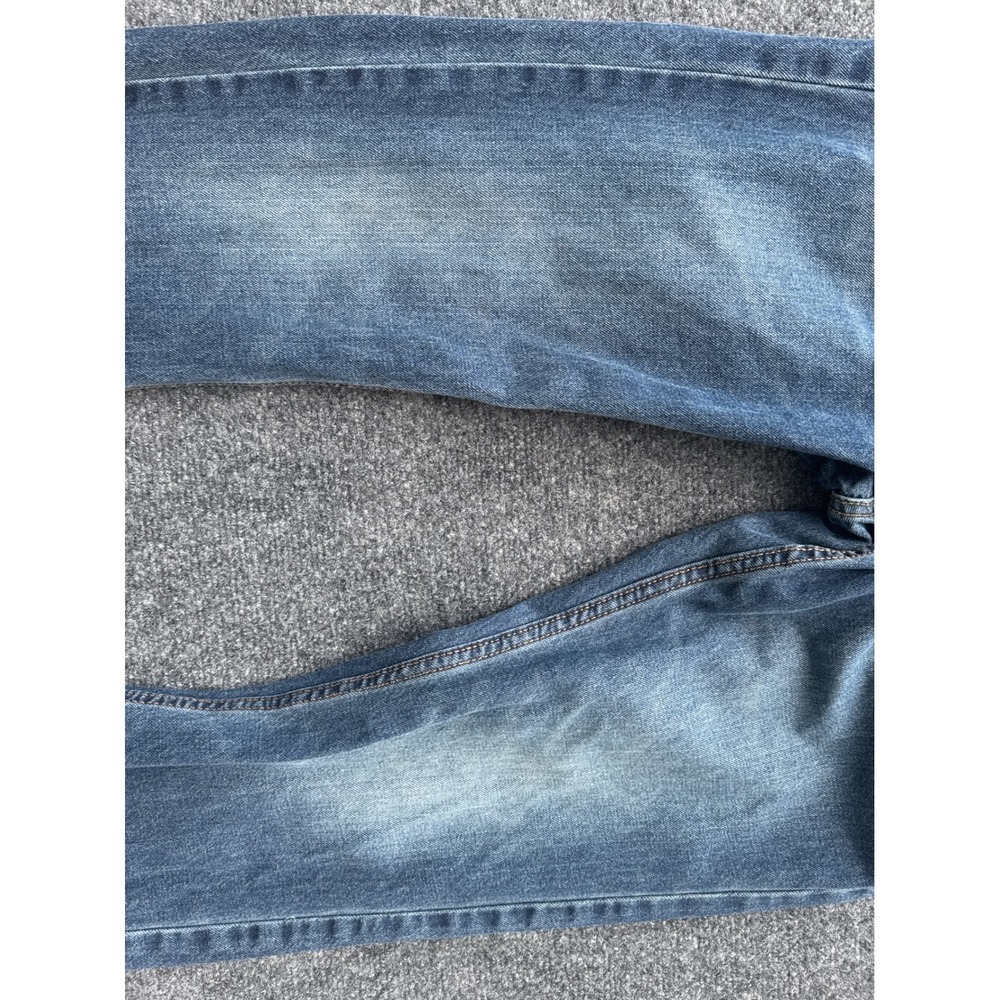 Old Navy Straight Built-In Tough Jeans Mens 30x30 Medium Wash Blue Denim Pants - Picture 8 of 10